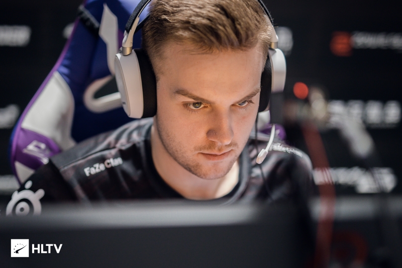 Headtr1ck关于 s1mple 的回归：“他有能力再次展现巅峰状态”